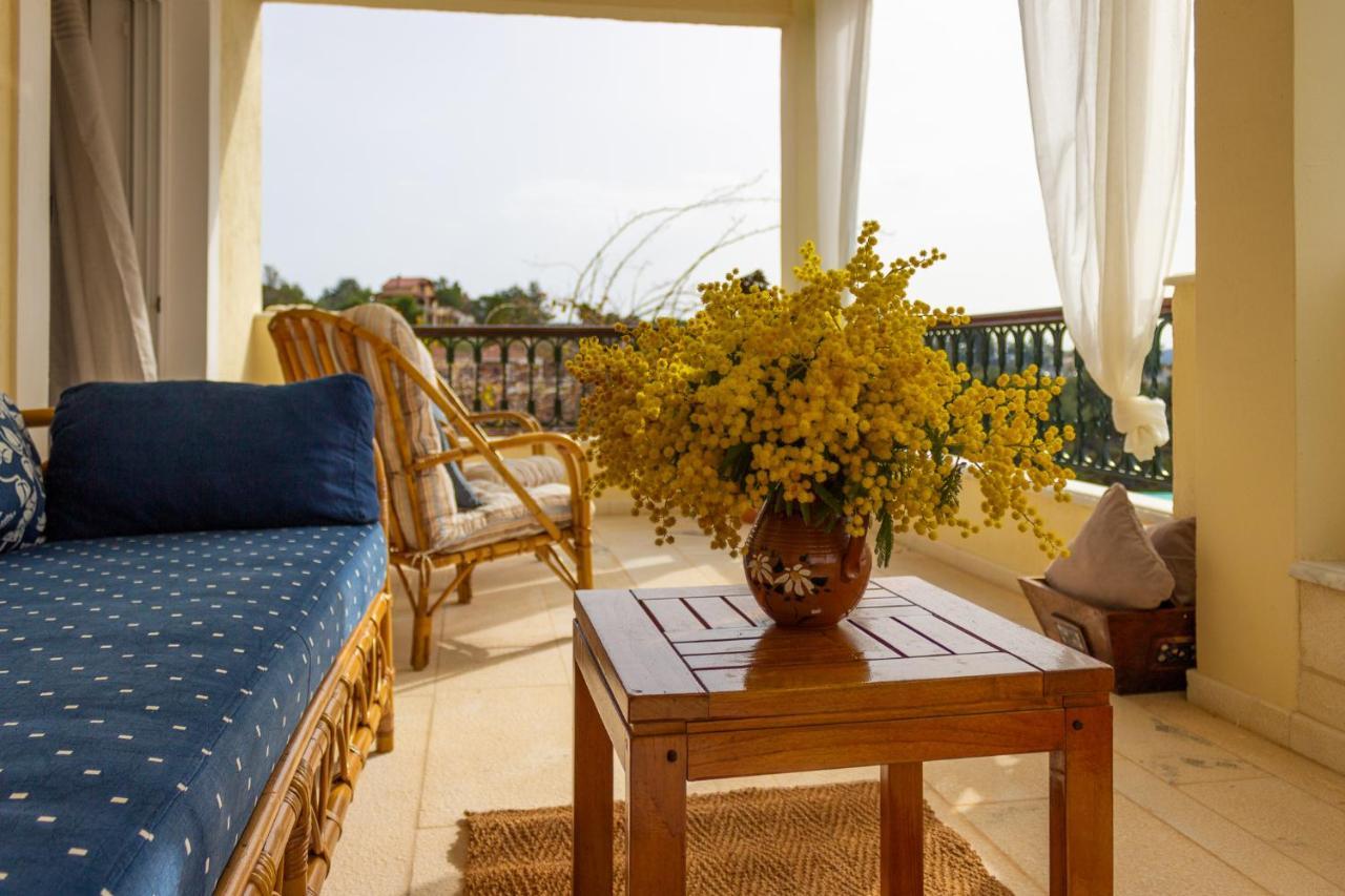 House With Amazing Ocean View And Patio - Pool Villa ปอร์โตเฮลี ภายนอก รูปภาพ