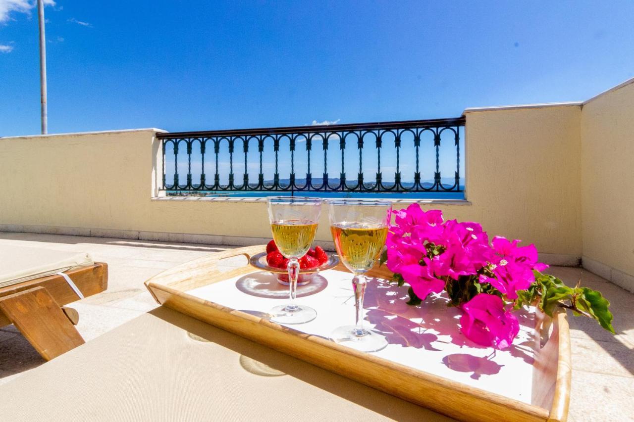 House With Amazing Ocean View And Patio - Pool Villa ปอร์โตเฮลี ภายนอก รูปภาพ
